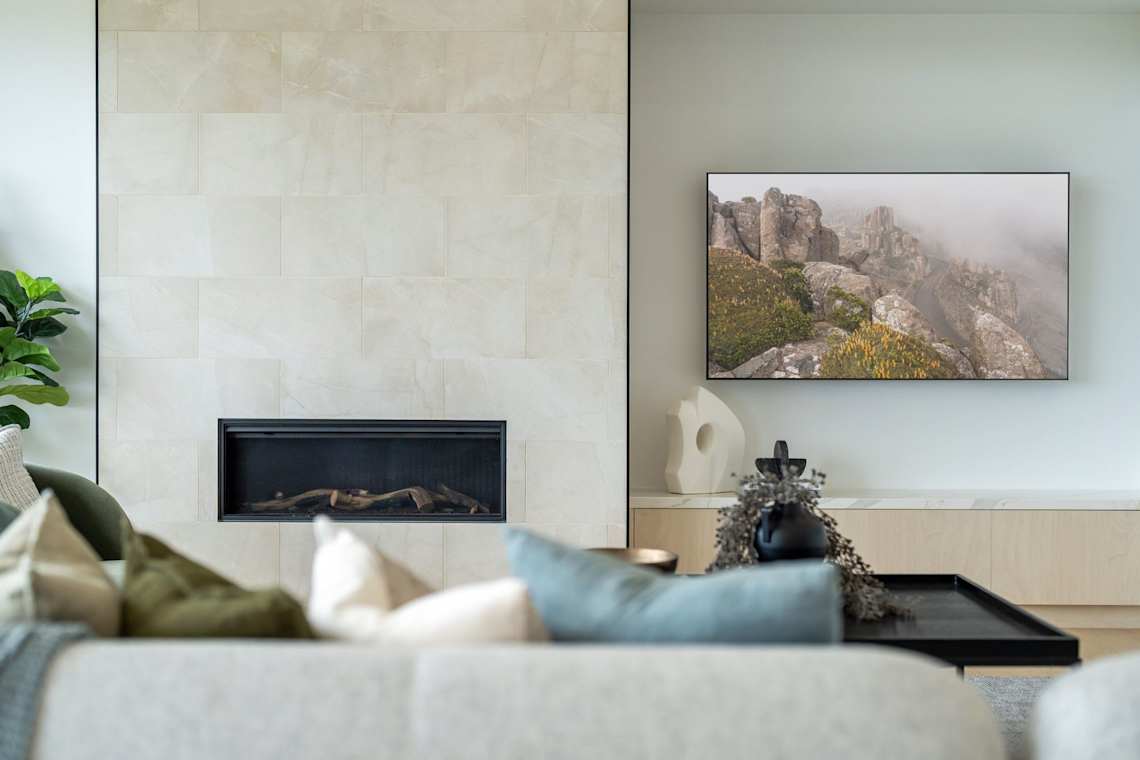 image upload c_limit,f_auto,w_1140 v1786332762 content-images luxury-home-designs luxury-home-designs-2