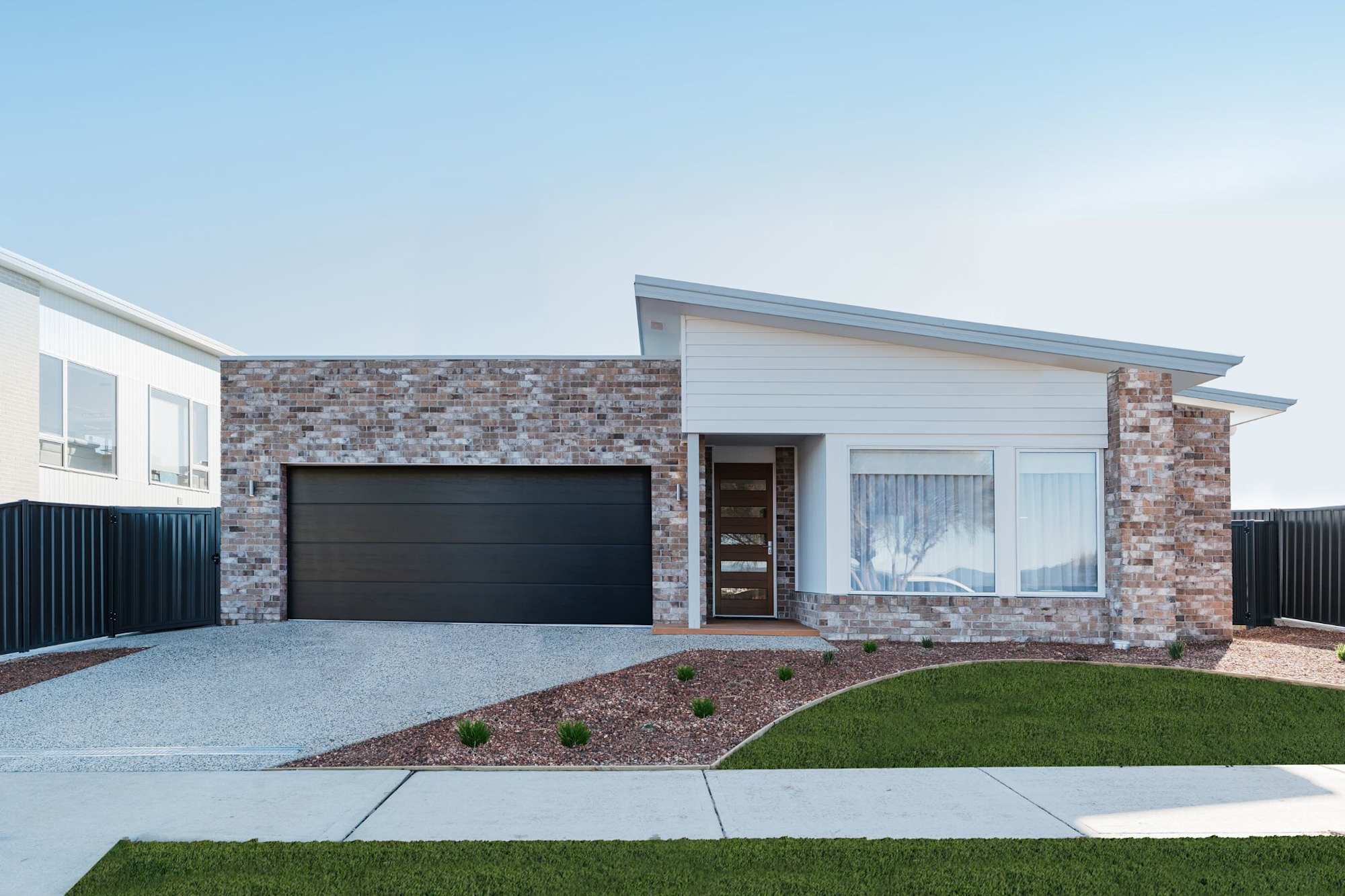 https://media.wilsonhomes.com.au/image/upload/v1784682019/content-images/knock-down-rebuild/knock-down-rebuild-marbella-23.jpg